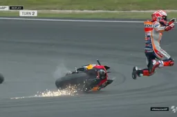 MotoGP Sepang: Marc Marquez cade nella Q2 (VIDEO)
