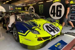 Valentino Rossi tra gli sceicchi: semaforo verde sulla 12 Ore di Abu Dhabi