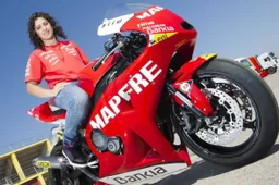 Moto2: la motociclista Elena Rosell pronta all'esordio
