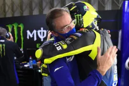 Valentino Rossi saluti e abbracci by Yamaha: il commiato di Lin Jarvis