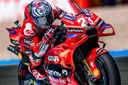 MotoGP, Bastianini scherza su Binder: "Il mio incubo dalla Moto3"