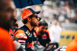 MotoGP, Bastianini punito per aver steso Bagnaia: ufficiale la penalità