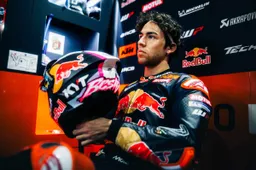 MotoGP, Bastianini steso da Fernandez: la delusione del pilota KTM Tech3