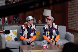 Valentino Rossi sorpassato da Marc Marquez... a scuola di ballo