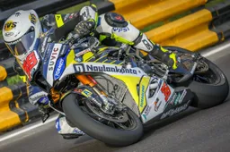 Il finlandese volante Erno Kostamo in pole al GP di Macao