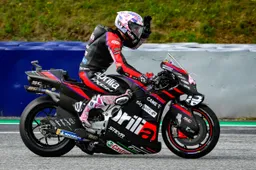 MotoGP: Aleix Espargaro e quella partenza rovinata dall'abbassatore