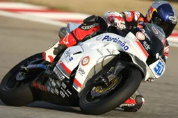 Supersport: è già tempo di mercato per Eugene Laverty