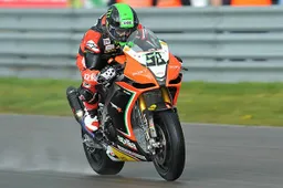 Eugene Laverty al primo podio da pilota ufficiale Aprilia