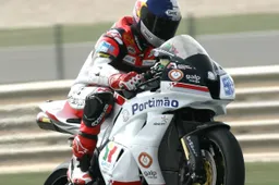 Supersport Losail: Laverty dedica la vittoria a Craig Jones