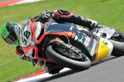 Superbike Silverstone Superpole: Laverty in pole, Checa 2°