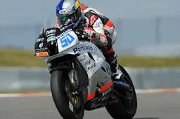 Supersport Nurburgring Gara: settima vittoria per Laverty