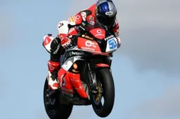 Supersport Portimao Qualifiche: Eugene Laverty in pole