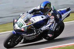 Superbike Monza Gara 2: bis di Laverty, Biaggi penalizzato