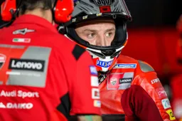 MotoGP, bagarre Jack Miller-Joan Mir: "Mi ha colpito dal primo giro"