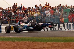 Formula 1: Il contatto tra Hill e Schumacher a Silverstone nel '95