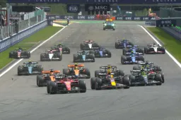 F1 GP Belgio, Gara: Verstappen incontenibile, Leclerc sul podio