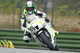 Supersport Imola Gara: vince Foret, Davies e Scassa KO