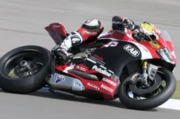 Superstock 1000 Imola Qualifiche: prima pole per Massei