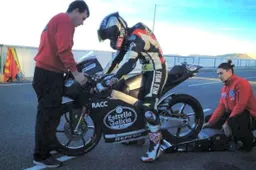 Moto3: la nuova Honda gioca (e prova) d'anticipo per il 2014