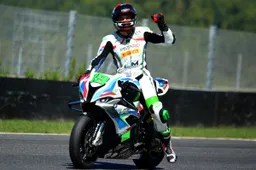 Gabriele Giannini ascesa continua Sbanca il Mugello poi corre dall'amico ferito