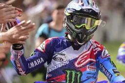 Dominio Yamaha e vittoria di Febvre alla "Lacapelle-Marival"