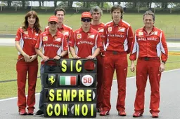 MotoGP: la Ferrari a Sepang ricorda Marco Simoncelli