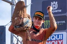 Ferro, fango e velocità: Ferruccio Zanchi incanta nel Mondiale Motocross MX2