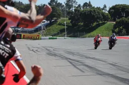 Superbike Portimao: Ducati Cup già finita, Toprak segna la tripletta