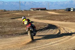 Curiosità: Flat Track in rosa con Maria Herrera e Serena Del Pizzo