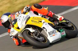 IDM Supersport Oschersleben Prove Libere: Florian Alt in testa