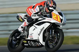 Superstock 600 Assen Gara: Marino vince, riapre il campionato