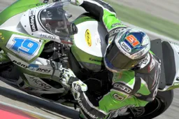 Supersport: Kawasaki Intermoto a tre punte per il 2014