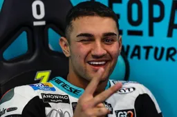 Moto3 Qatar, Prove 1: scatto di Dennis Foggia, 1-2 Italia con Migno