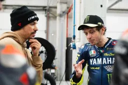 Valentino Rossi lancia l'allarme: "La MotoGP deve riflettere attentamente"