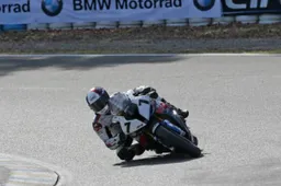 FSBK Albi Gara 1: vince Gimbert, Julien Da Costa è Campione 2012 con Kawasaki SRC