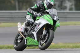 FSBK Nogaro Gara 1: dominio di Gregory Leblanc su Kawasaki SRC