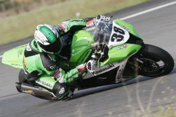 FSBK: la Kawasaki rimanda la vittoria del campionato alla stagione 2012