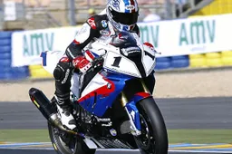 FSBK Le Mans Superpole: Gimbert per 5 millesimi su Nigon
