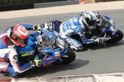 FSBK: a Ledenon giro di boa del Championnat de France Superbike 2015