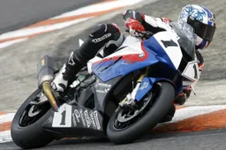 FSBK: terzo round a Val de Vienne, tutti a caccia delle BMW