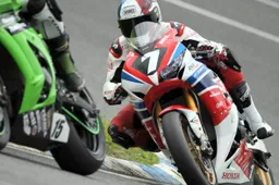 FSBK Superbike Carole Gara 2: prima vittoria di Gregg Black