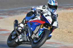 FSBK: test a Ledenon per il Team BMW Motorrad France