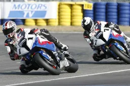 FSBK Le Mans Gara 2: Doppietta per Gimbert, titolo alla BMW