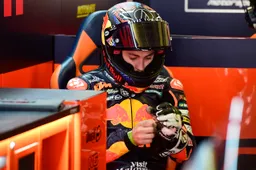 Moto2 Valencia, Prove 2: Gardner-Fernández, comanda il leader iridato