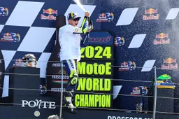 MotoE Misano: vincono Casadei e Gutierrez, Hector Garzo è il campione 2024