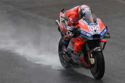 MotoGP, Dovizioso-Miller-Marquez i maghi del bagnato