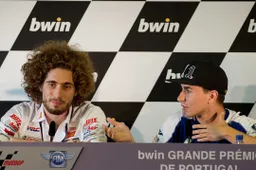 Jorge Lorenzo ricorda Marco Simoncelli: "Ho pianto per te"