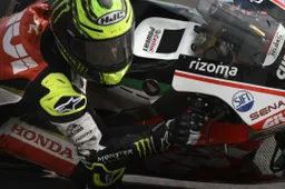 MotoGP, Crutchlow: "Honda veloce con poco grip, Lorenzo no"