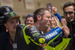 Jarvis dietrofront: "Valentino Rossi non si ritira, Yamaha poco competitiva"