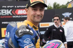 Supersport: UFFICIALE Randy Krummenacher porta il #1 in MV Agusta